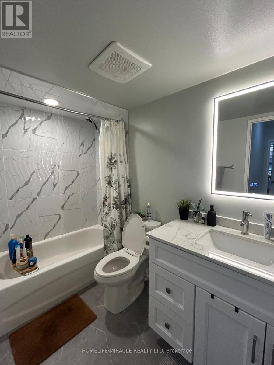 1510 - 633 Bay Street, Toronto, Ontario  M5G 2G4 - Photo 12 - C12658892