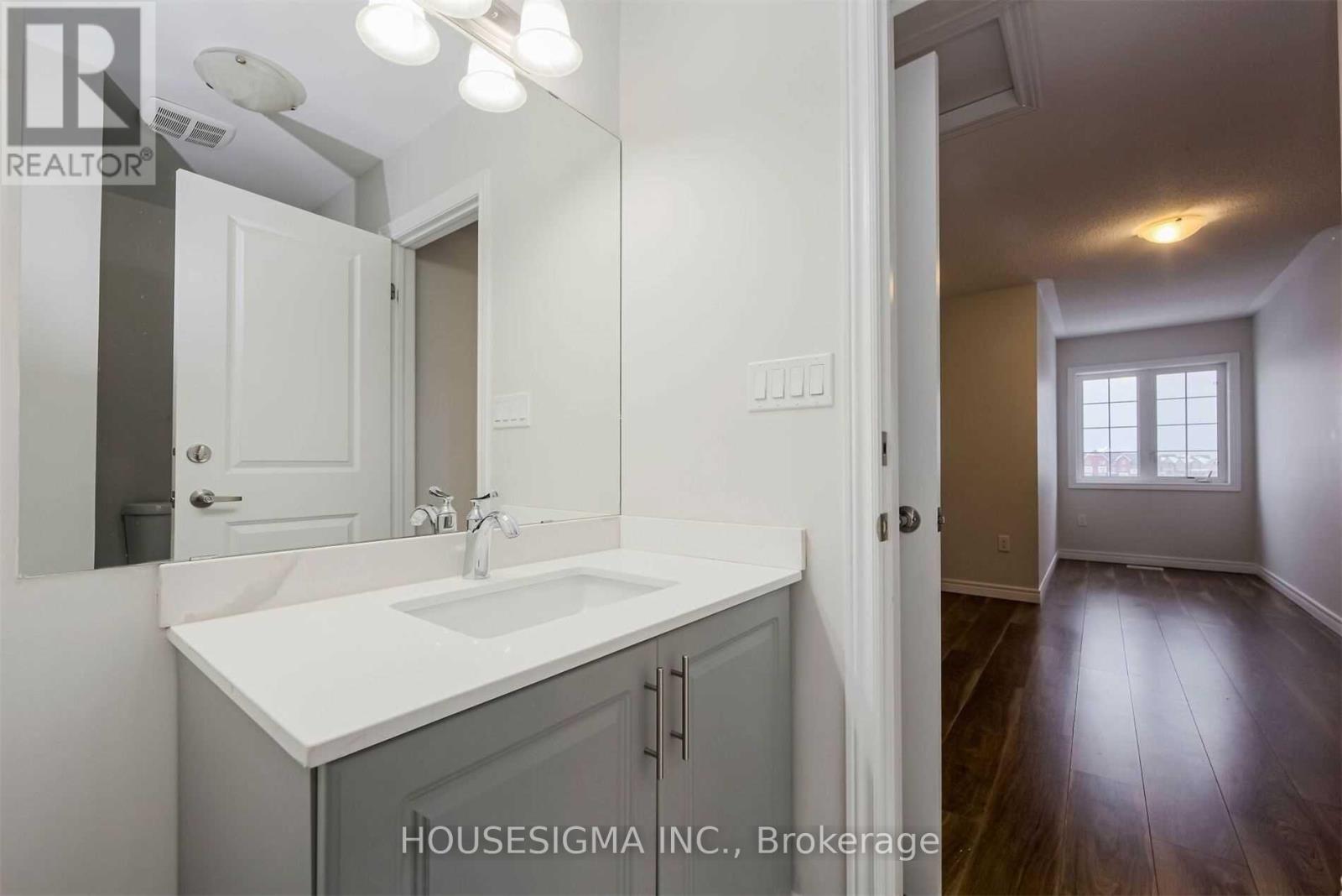 54 Killington Avenue, Vaughan, Ontario  L4H 3Z4 - Photo 24 - N12658880