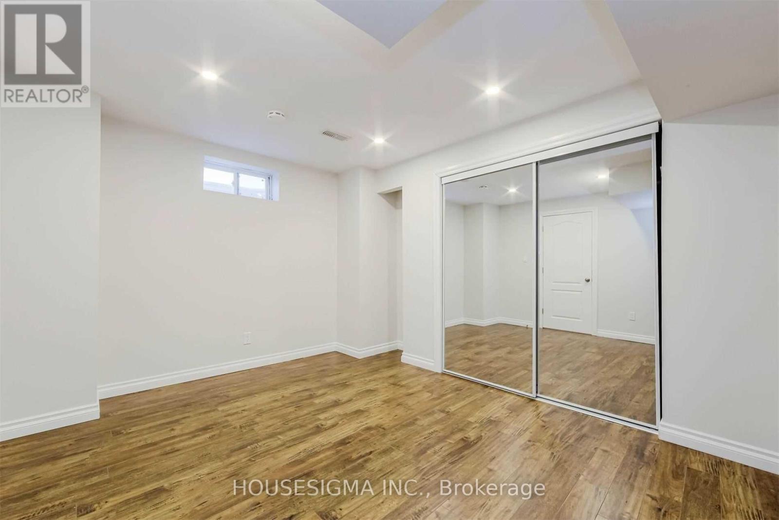 54 Killington Avenue, Vaughan, Ontario  L4H 3Z4 - Photo 33 - N12658880