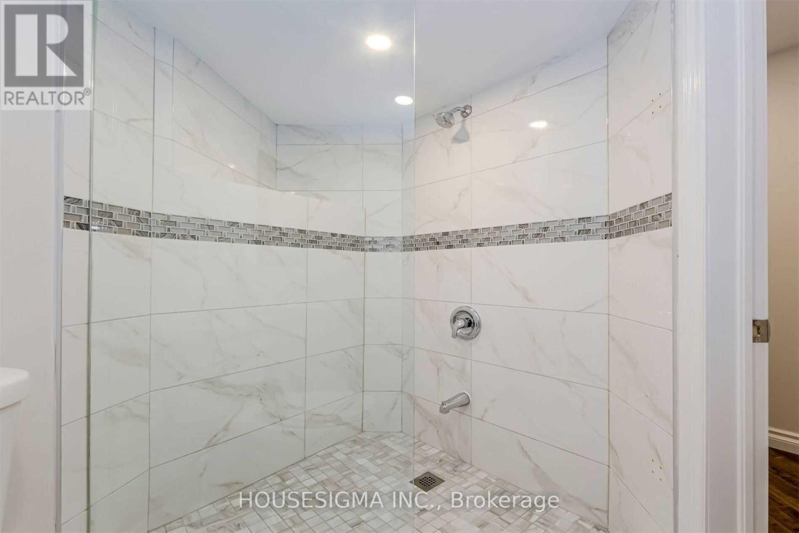 54 Killington Avenue, Vaughan, Ontario  L4H 3Z4 - Photo 34 - N12658880