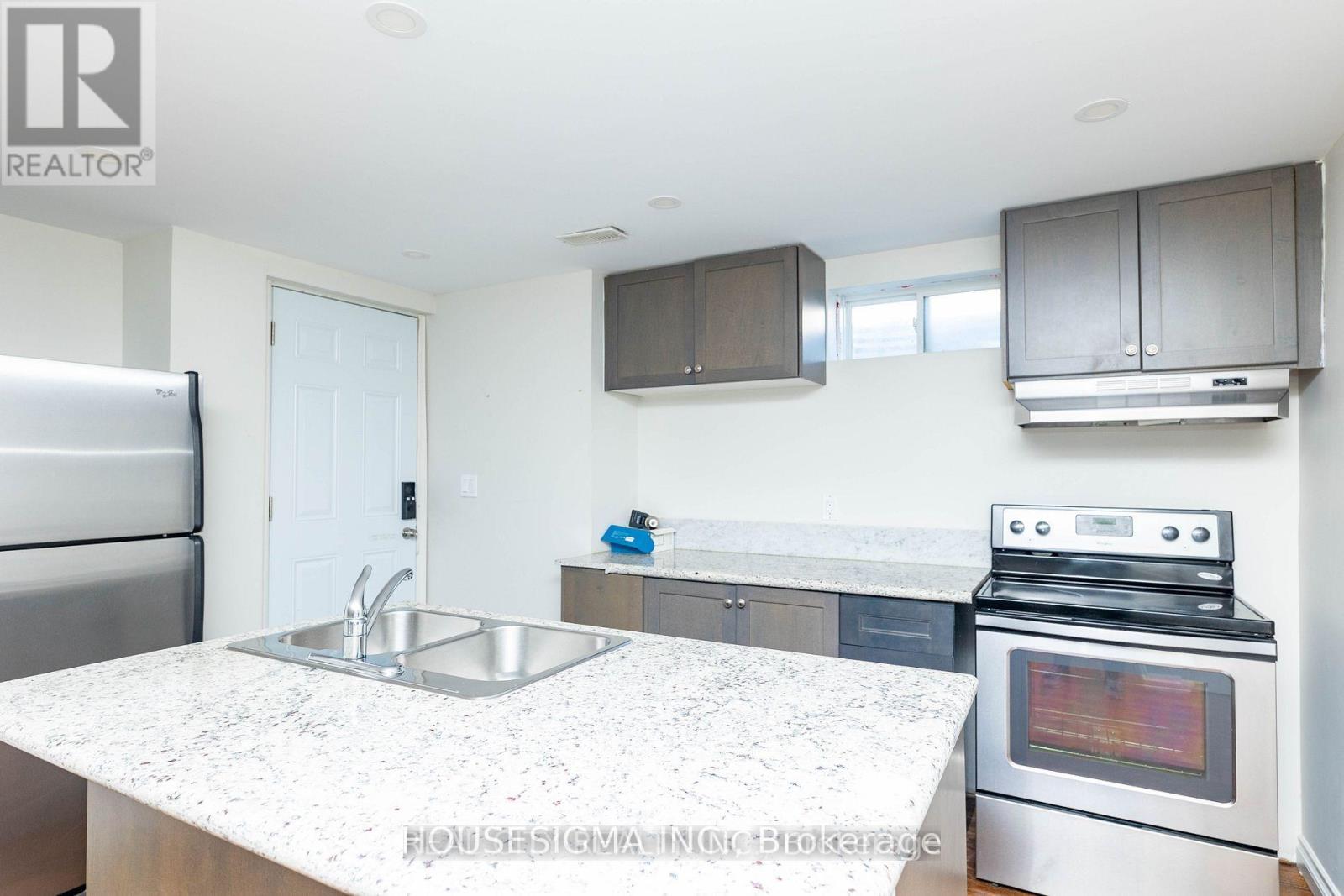 Basement 54 Killington Avenue W, Vaughan, Ontario  L4H 3Z4 - Photo 5 - N12658896