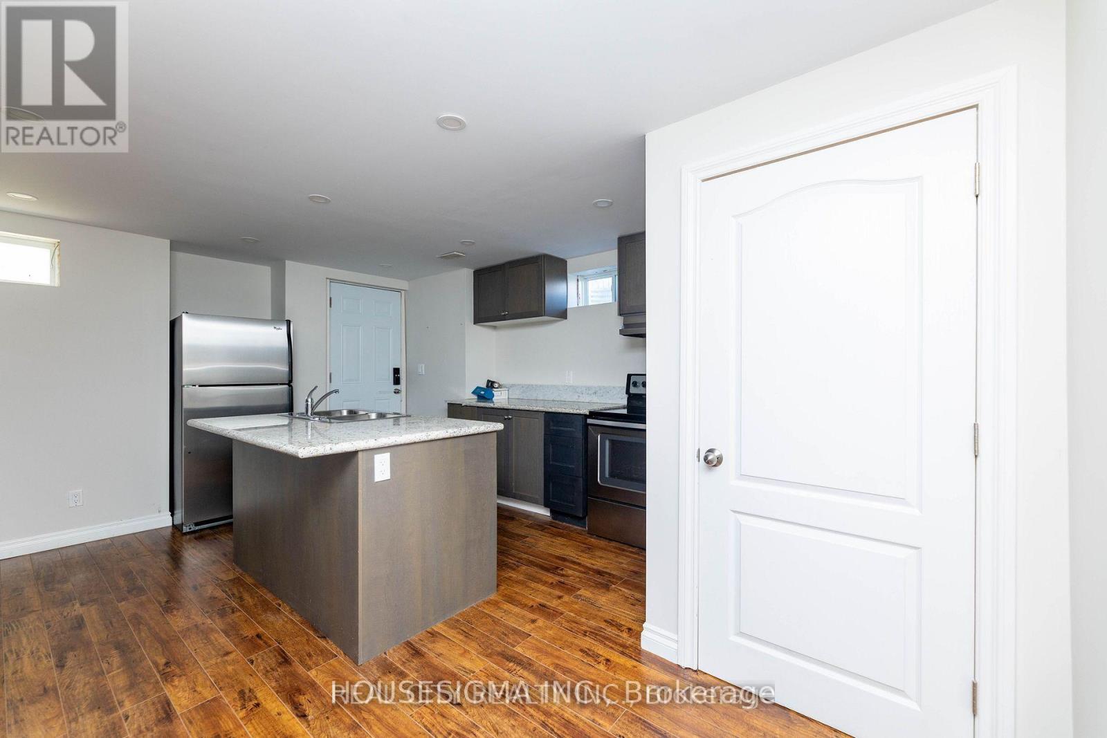 Basement 54 Killington Avenue W, Vaughan, Ontario  L4H 3Z4 - Photo 7 - N12658896