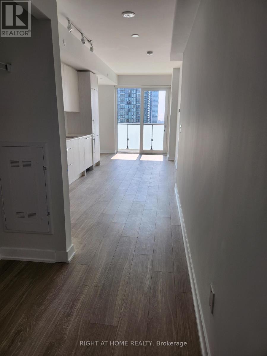 2007 - 4130 Parkside Village Drive, Mississauga, Ontario  L5B 3M8 - Photo 2 - W12658858