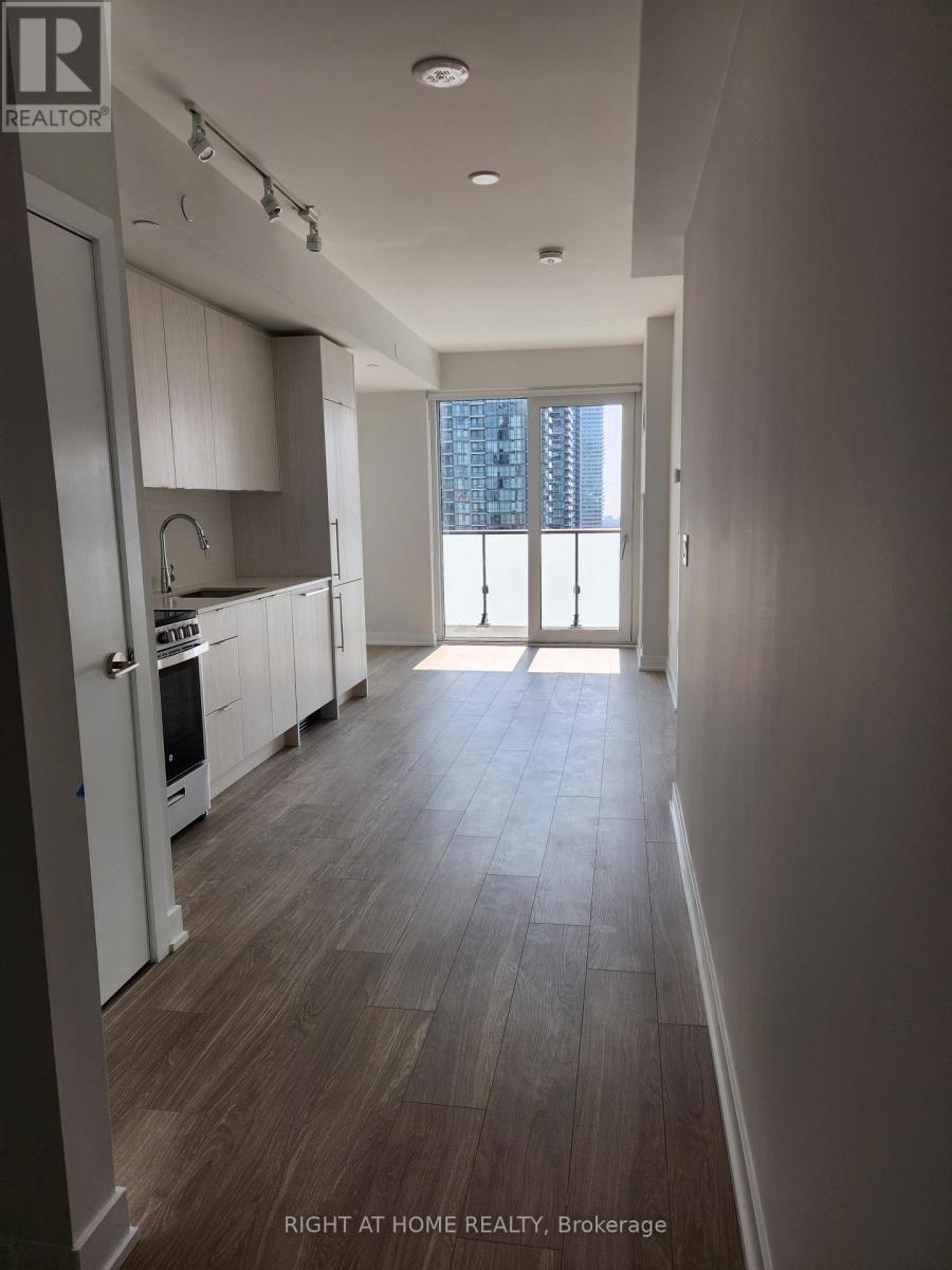 2007 - 4130 Parkside Village Drive, Mississauga, Ontario  L5B 3M8 - Photo 5 - W12658858