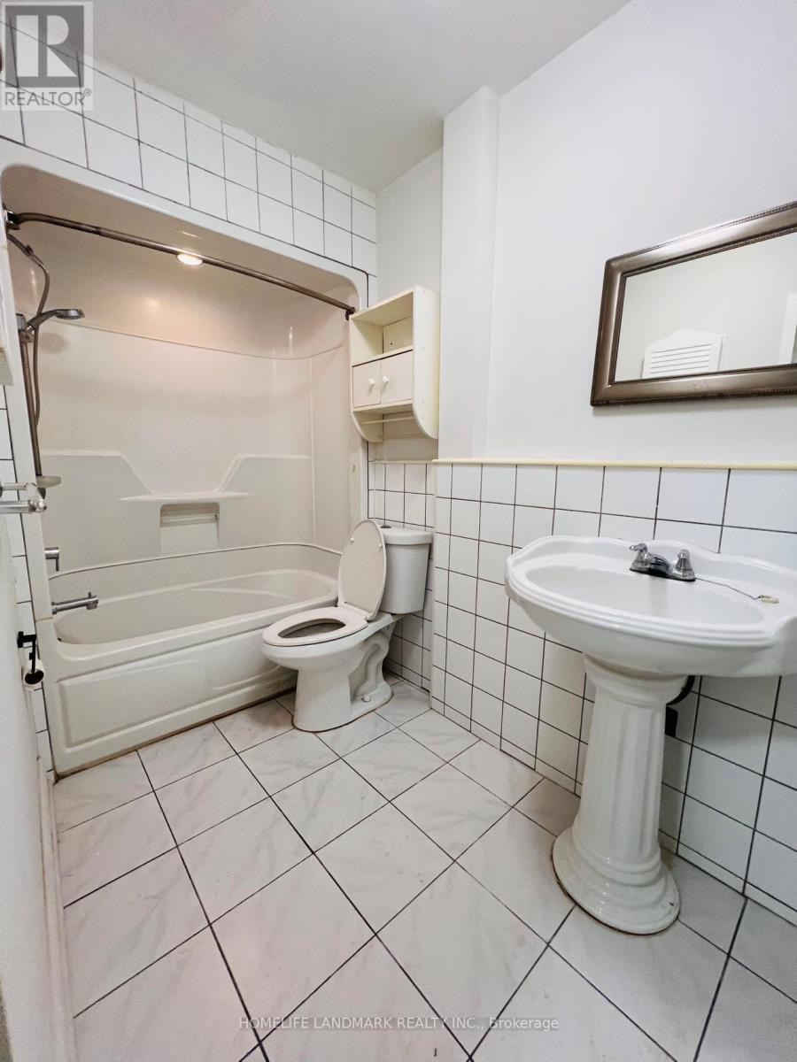 1262 Napier Crescent, Oakville, Ontario  L6H 2A4 - Photo 11 - W12658866