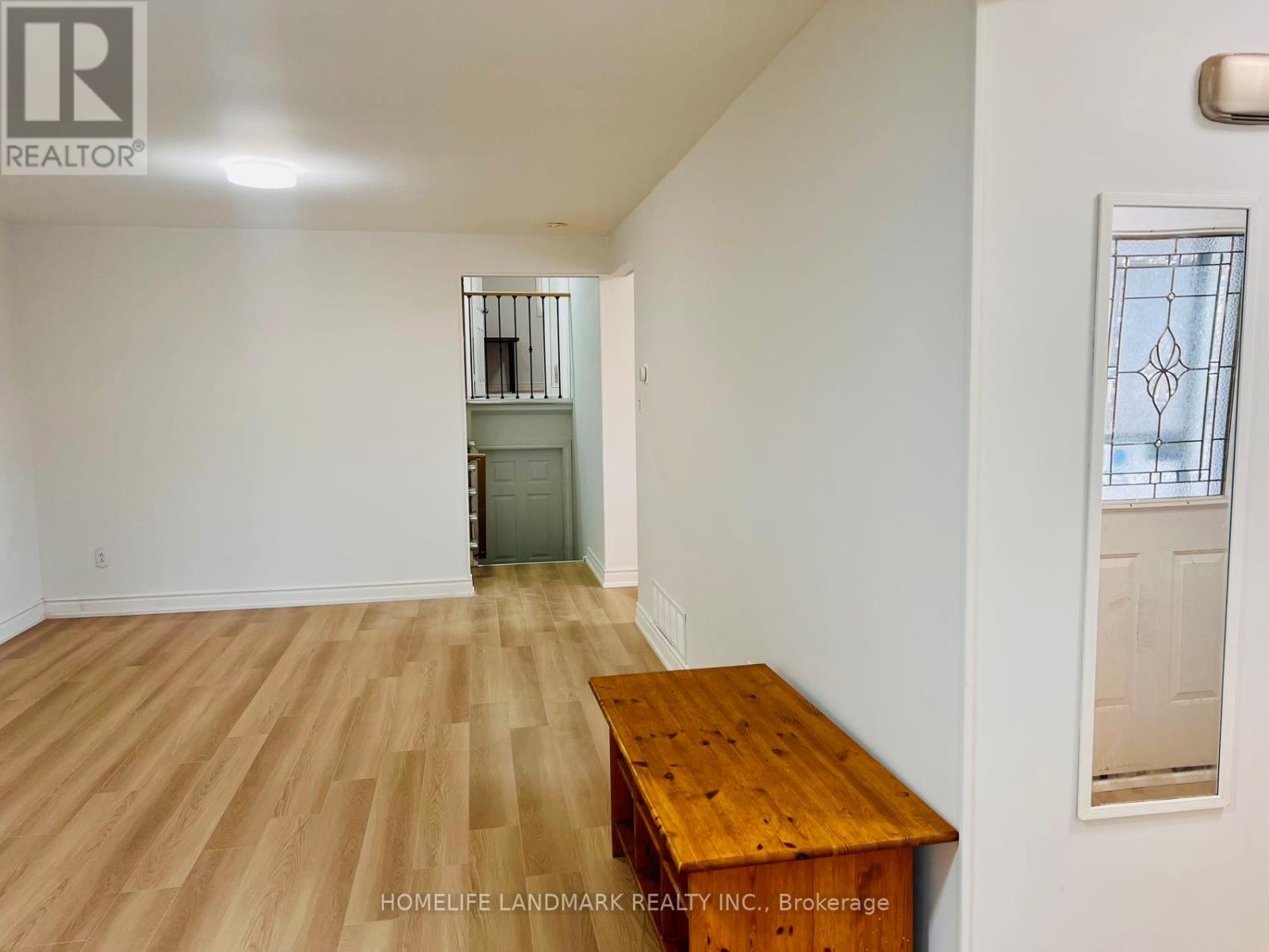 1262 Napier Crescent, Oakville, Ontario  L6H 2A4 - Photo 3 - W12658866