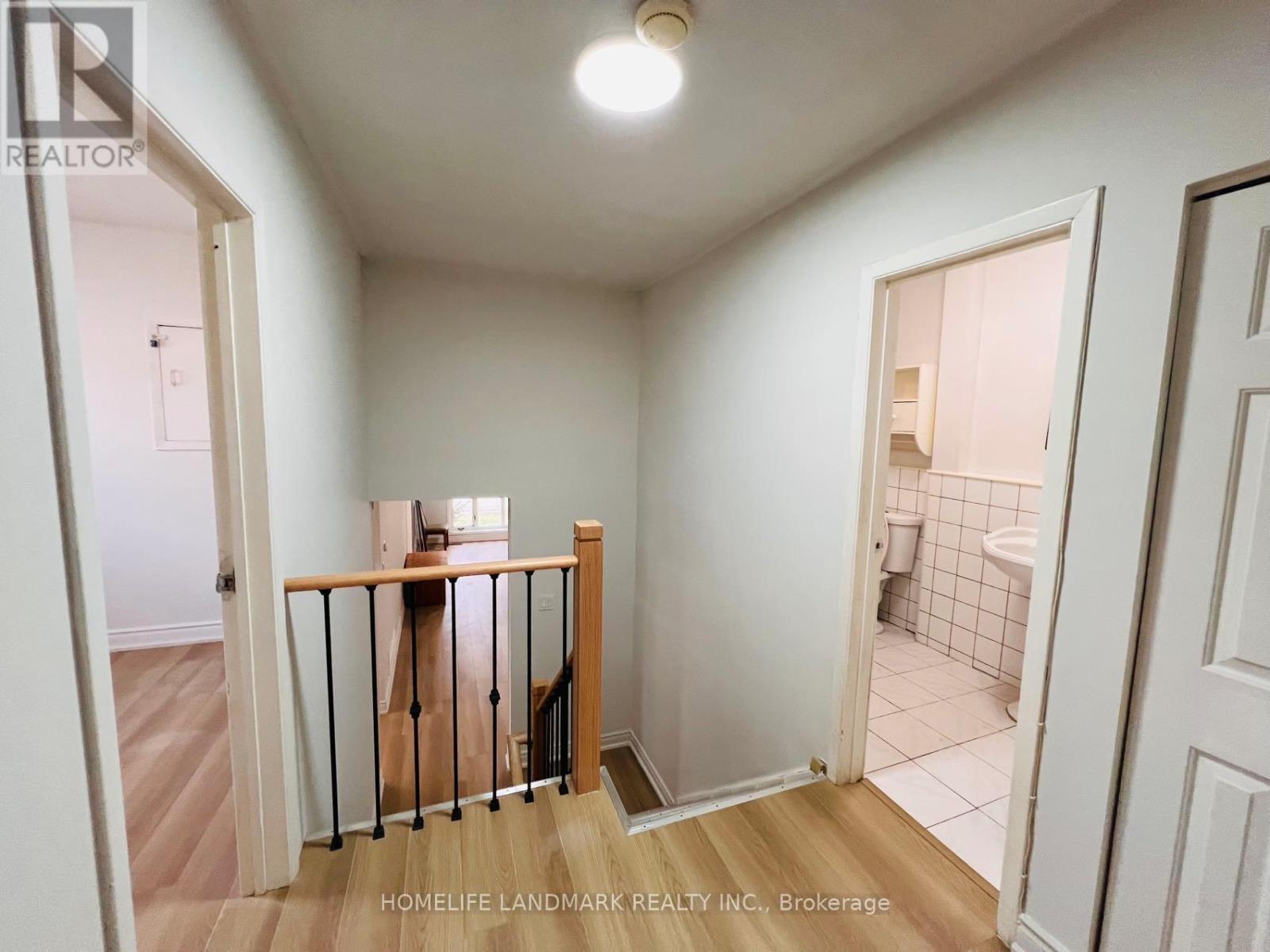 1262 Napier Crescent, Oakville, Ontario  L6H 2A4 - Photo 9 - W12658866