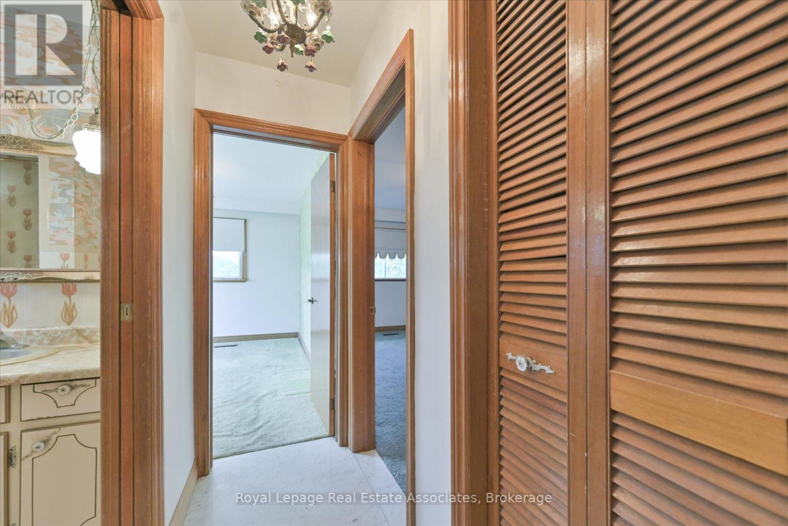 135 Jay Street, Toronto, Ontario  M6L 2M3 - Photo 21 - W12658912