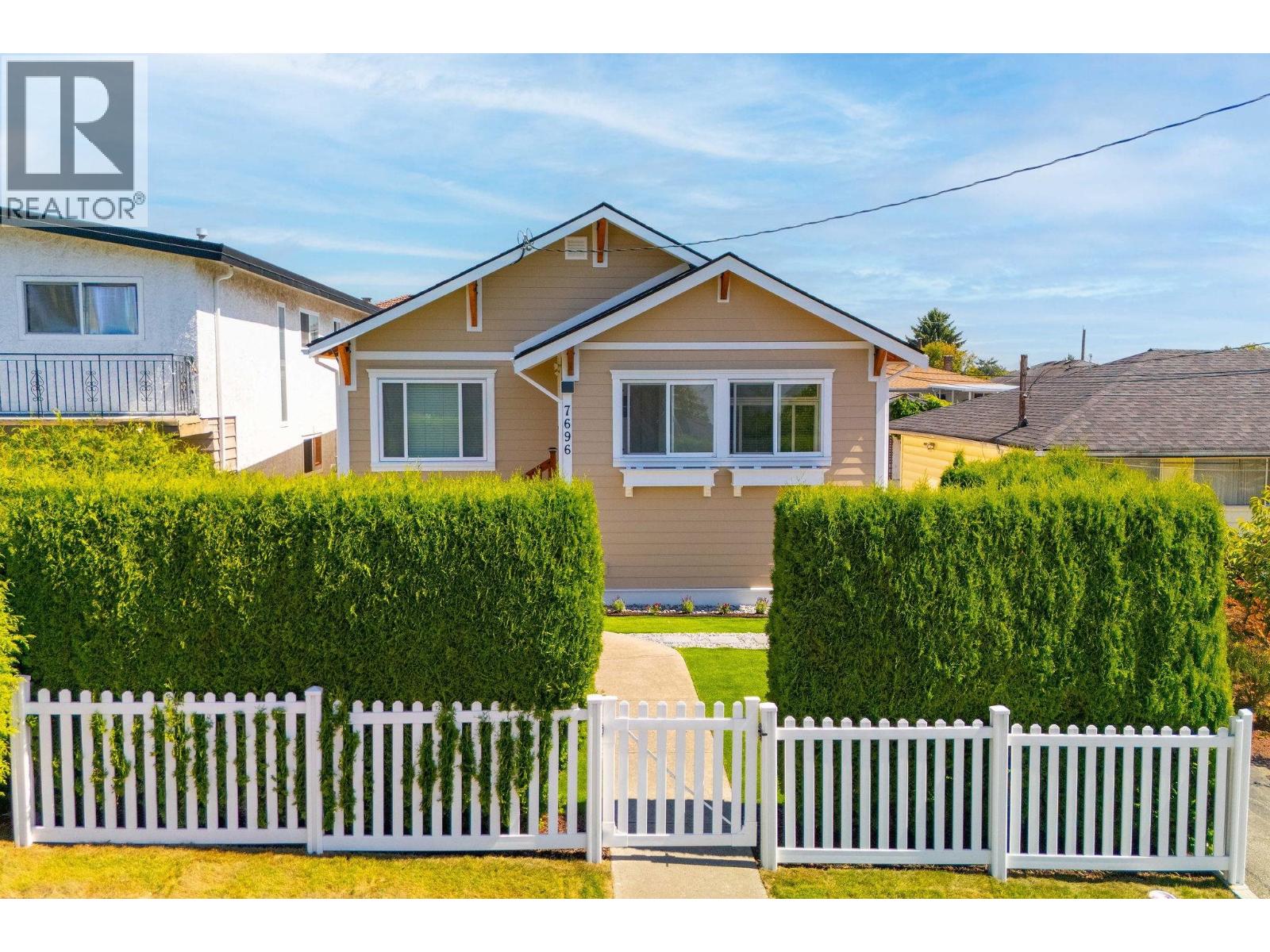 7696 DAVIES STREET, Burnaby, British Columbia