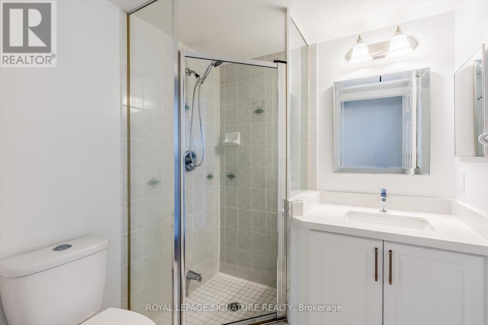 2005 - 8 Hillcrest Avenue, Toronto, Ontario  M2N 6Y6 - Photo 5 - C12658918