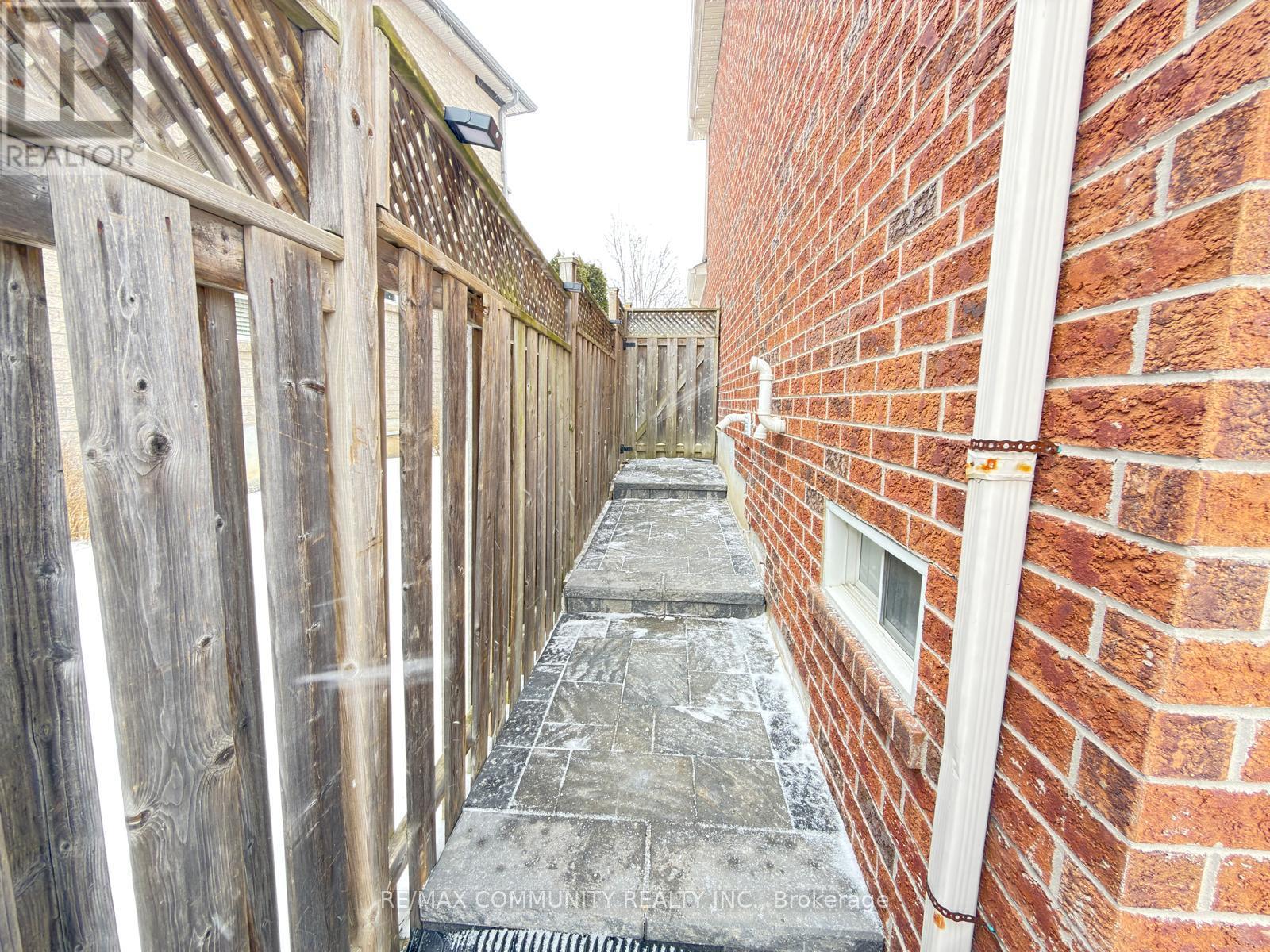 25 Freer Crescent, Ajax, Ontario  L1T 4N5 - Photo 22 - E12658922