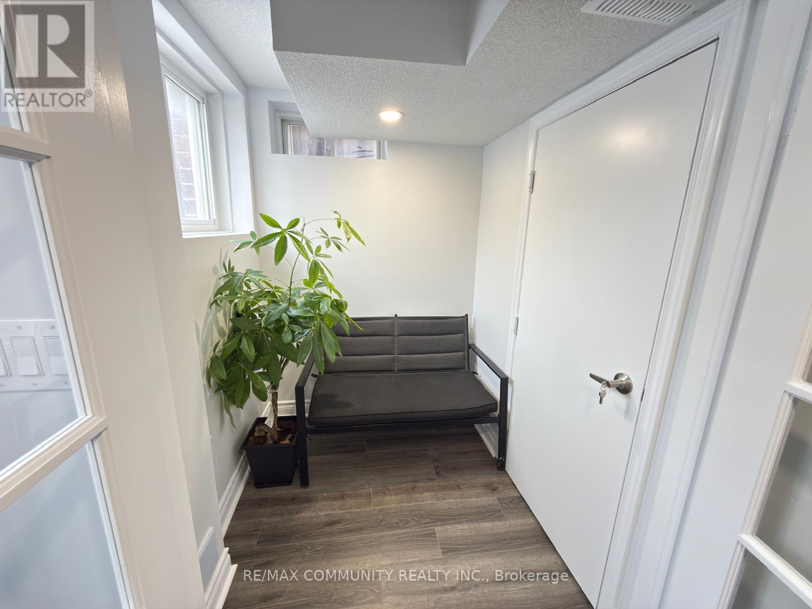 25 Freer Crescent, Ajax, Ontario  L1T 4N5 - Photo 4 - E12658922