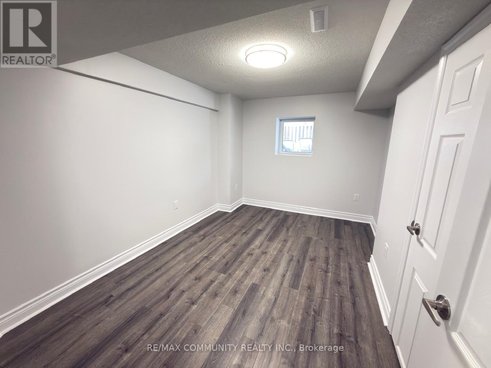 25 Freer Crescent, Ajax, Ontario  L1T 4N5 - Photo 9 - E12658922