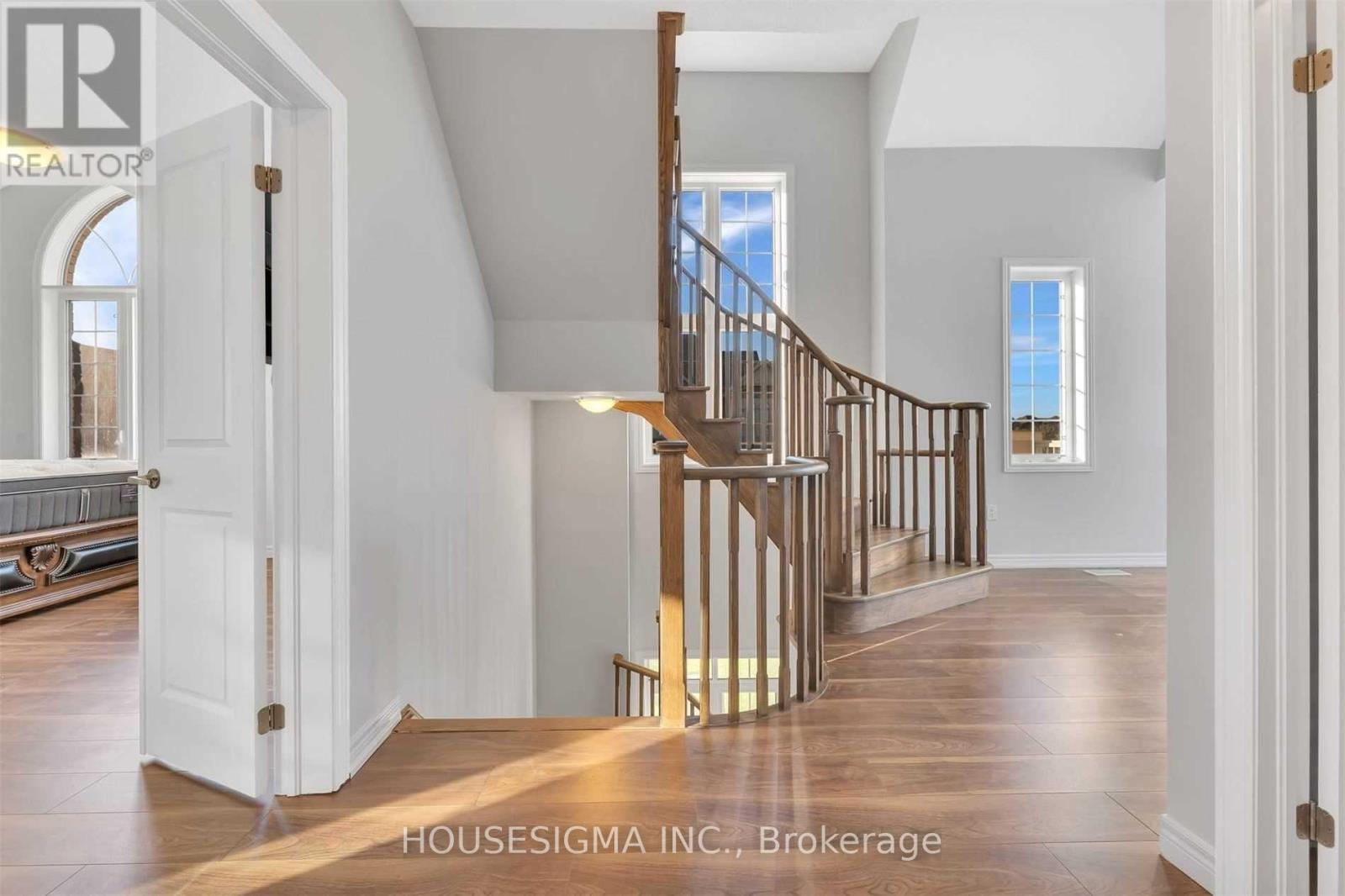 Upper Unit 54 Killington Avenue, Vaughan, Ontario  L4H 3Z4 - Photo 11 - N12658930