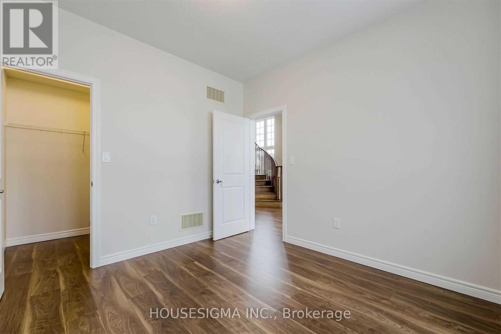 Upper Unit 54 Killington Avenue, Vaughan, Ontario  L4H 3Z4 - Photo 18 - N12658930