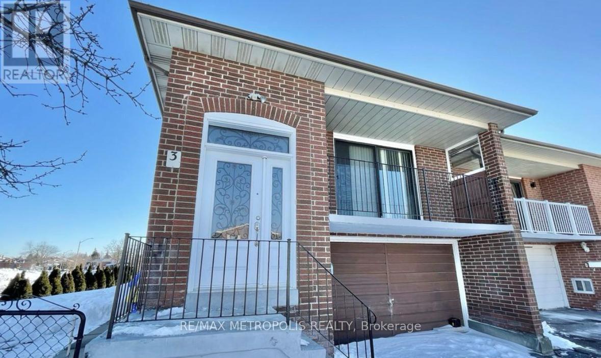 Upper - 3 Prairie Dunes Place, Vaughan, Ontario  L4K 2E4 - Photo 2 - N12658956