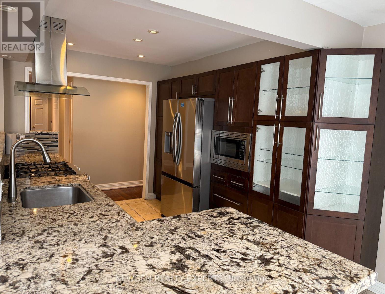 2636 Credit Valley Road, Mississauga, Ontario  L5M 4J6 - Photo 5 - W12658894