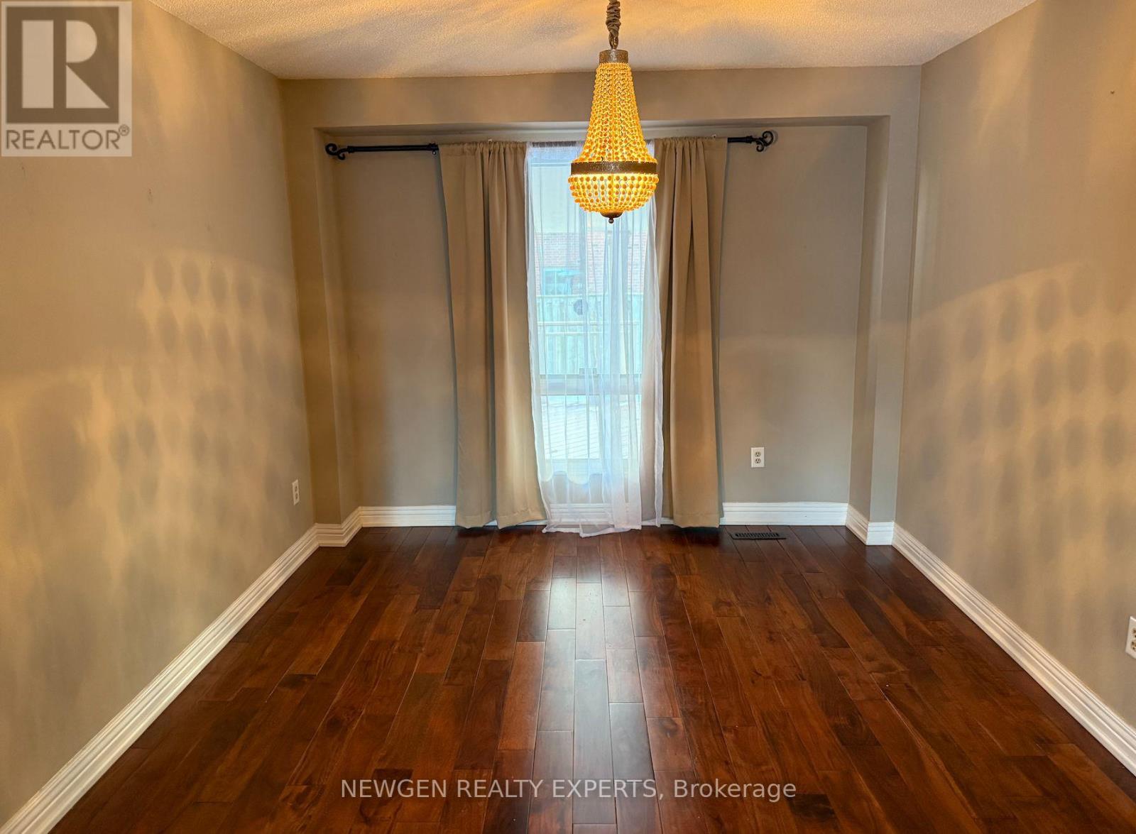 2636 Credit Valley Road, Mississauga, Ontario  L5M 4J6 - Photo 3 - W12658894