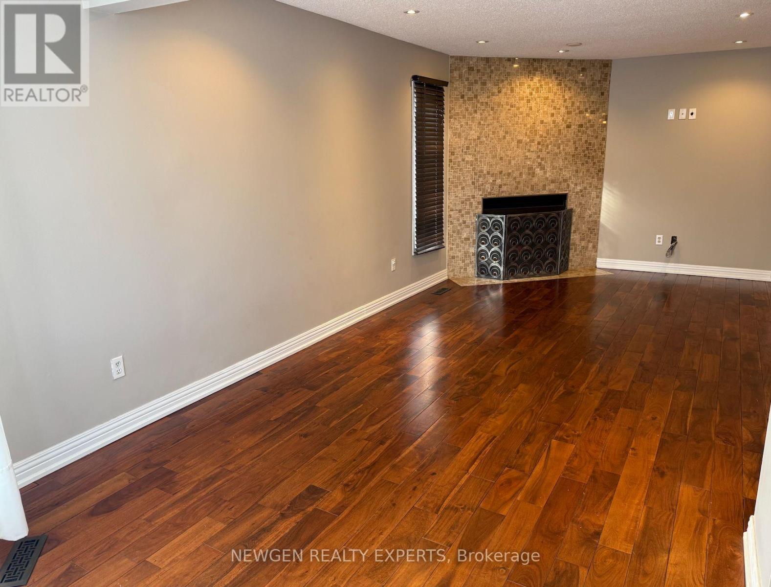 2636 Credit Valley Road, Mississauga, Ontario  L5M 4J6 - Photo 4 - W12658894