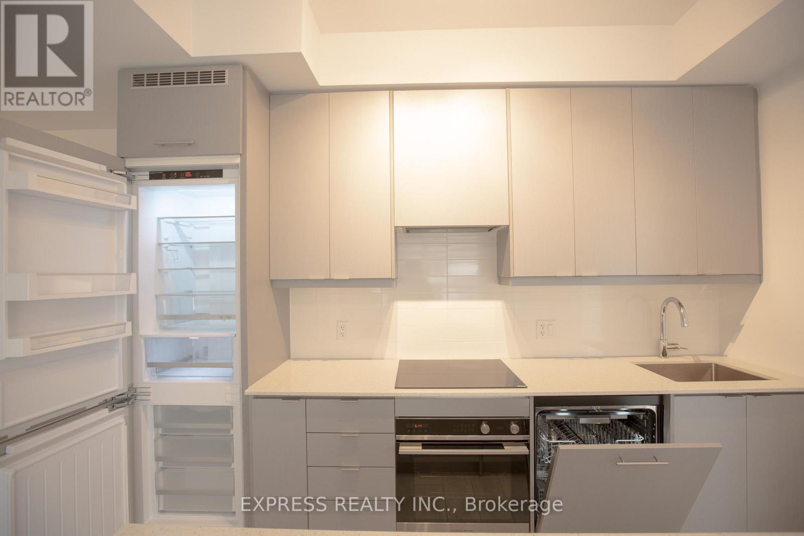 1908 - 30 Elm Drive W, Mississauga, Ontario  L5B 0N6 - Photo 10 - W12658926