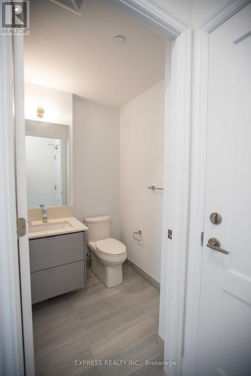 1908 - 30 Elm Drive W, Mississauga, Ontario  L5B 0N6 - Photo 4 - W12658926