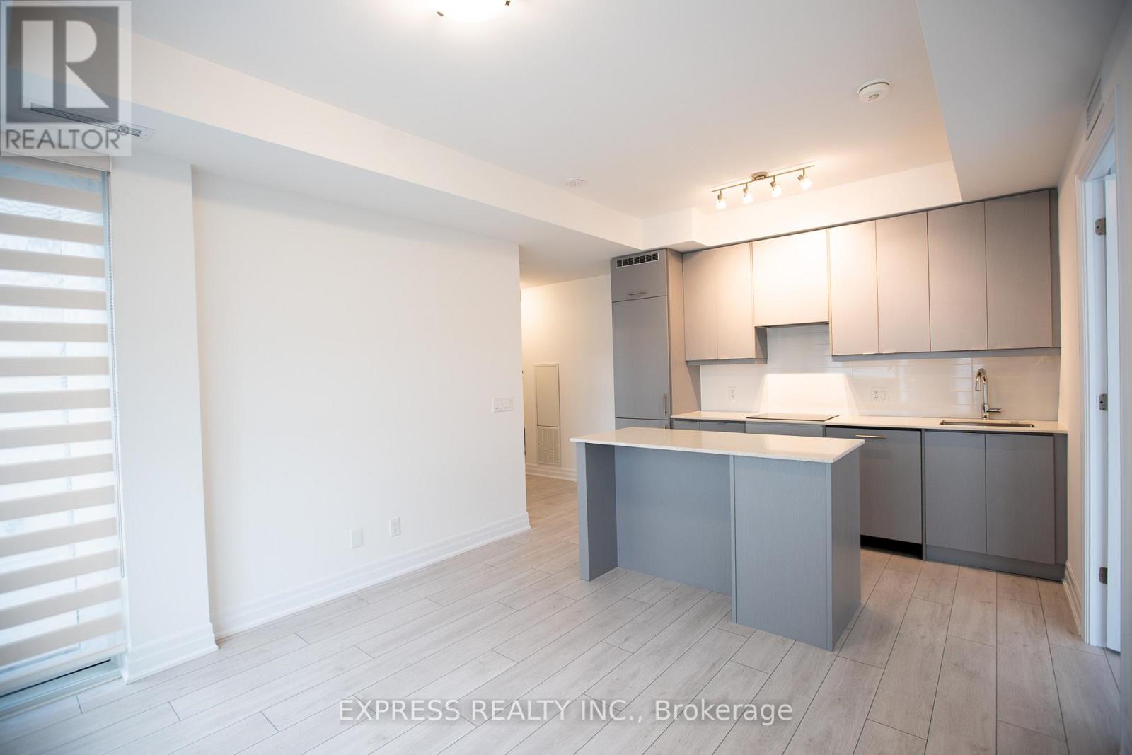 1908 - 30 Elm Drive W, Mississauga, Ontario  L5B 0N6 - Photo 6 - W12658926