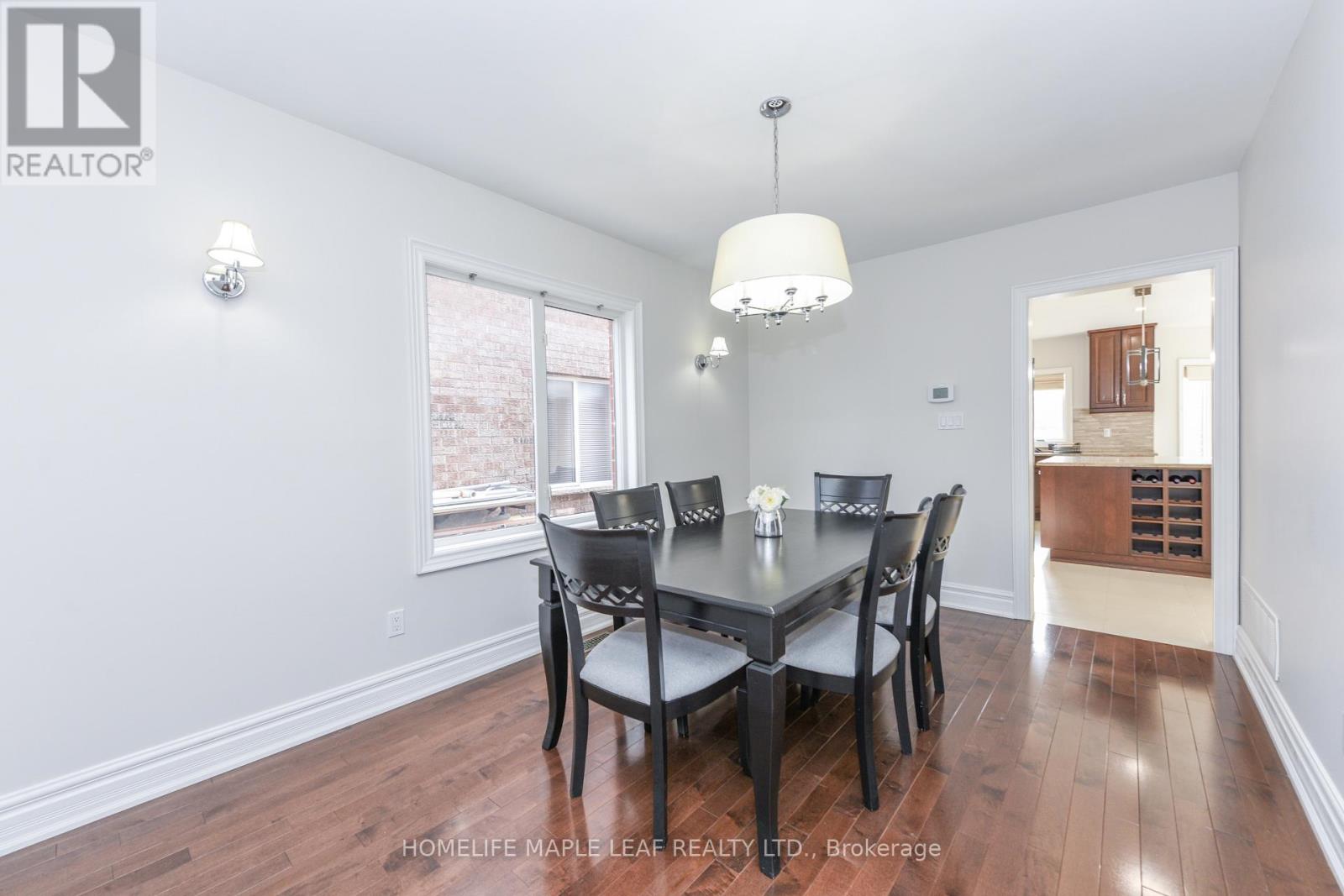 7 Southbury Manor Drive, Caledon, Ontario  L7E 1X7 - Photo 13 - W12658936