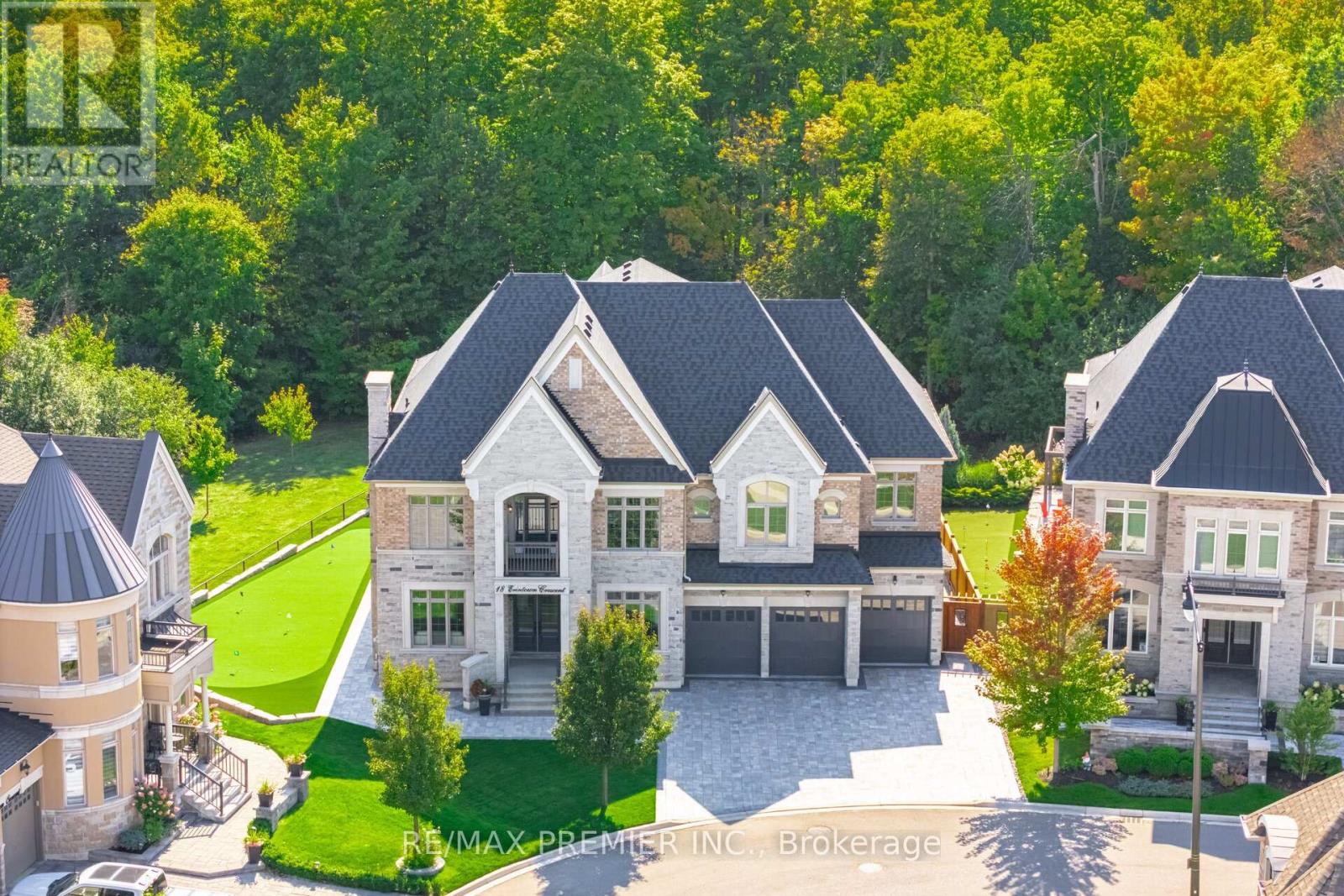 18 ERINTOWN CRESCENT, Brampton, Ontario