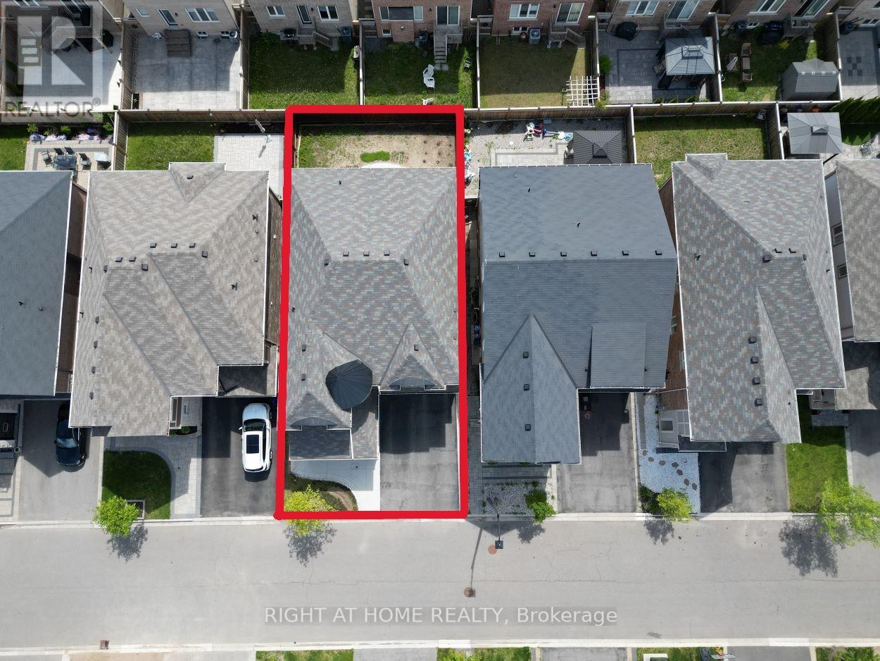 1190 Mceachern Court, Milton, Ontario  L9E 1E5 - Photo 3 - W12658942