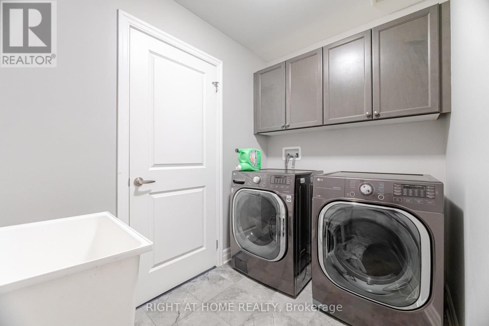 1190 Mceachern Court, Milton, Ontario  L9E 1E5 - Photo 39 - W12658942