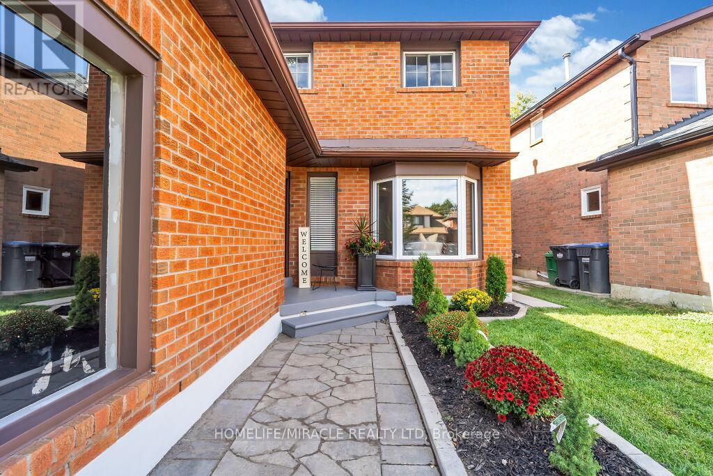 Upper - 57 Lord Simcoe Drive, Brampton, Ontario  L6S 5G7 - Photo 2 - W12658950