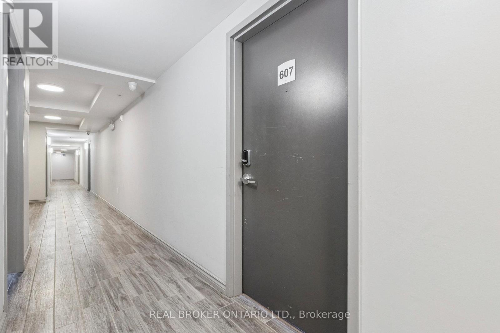 G607 - 275 Larch Street, Waterloo, Ontario  N2L 3R2 - Photo 5 - X12658944