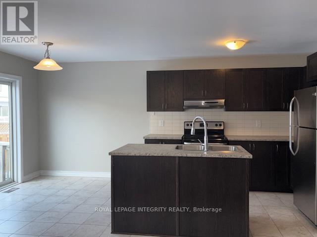 29 Fallengale Crescent W, Ottawa, Ontario  K2T 0L1 - Photo 7 - X12658726