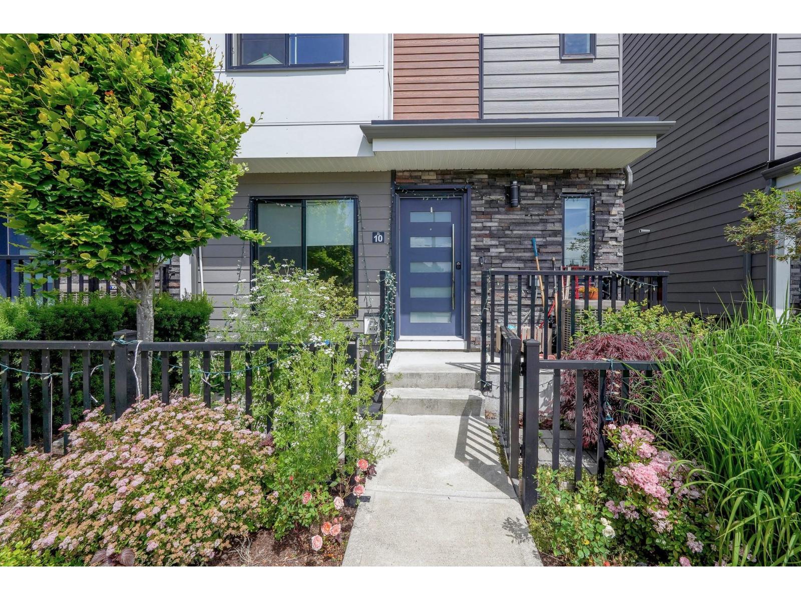 10 1639 162 Street, Surrey, British Columbia  V4A 4Y1 - Photo 2 - R3056562