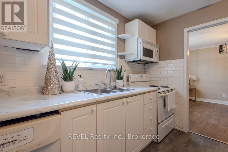 5717 Lowell Avenue, Niagara Falls, Ontario  L2G 4E3 - Photo 12 - X12659004