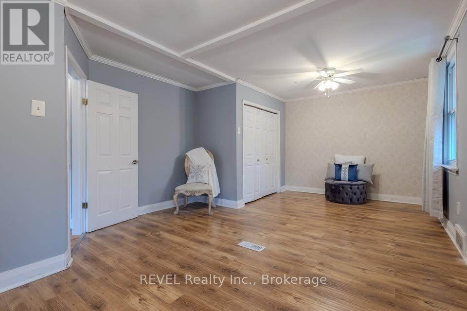 5717 Lowell Avenue, Niagara Falls, Ontario  L2G 4E3 - Photo 16 - X12659004