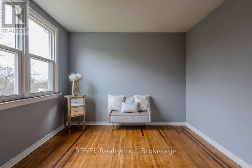 5717 Lowell Avenue, Niagara Falls, Ontario  L2G 4E3 - Photo 21 - X12659004