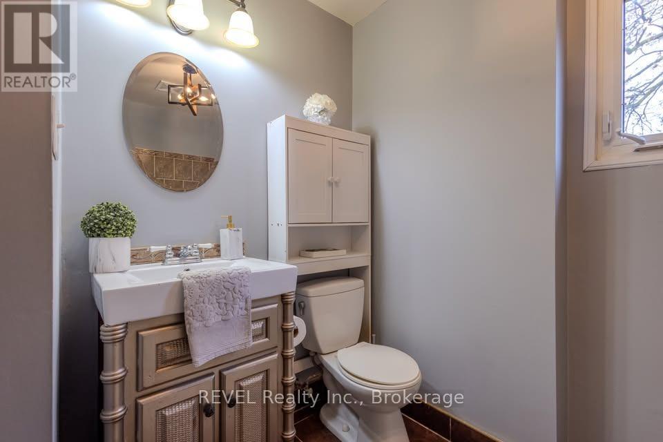 5717 Lowell Avenue, Niagara Falls, Ontario  L2G 4E3 - Photo 23 - X12659004