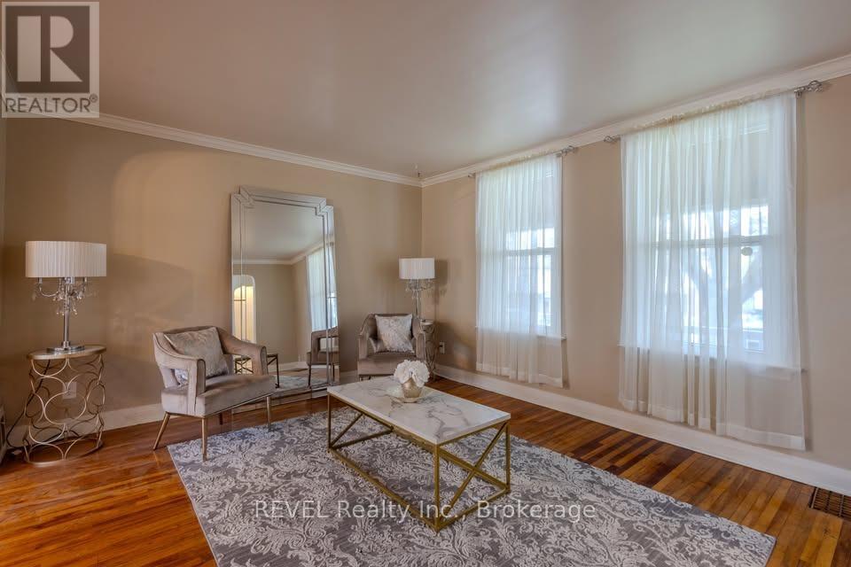 5717 Lowell Avenue, Niagara Falls, Ontario  L2G 4E3 - Photo 5 - X12659004