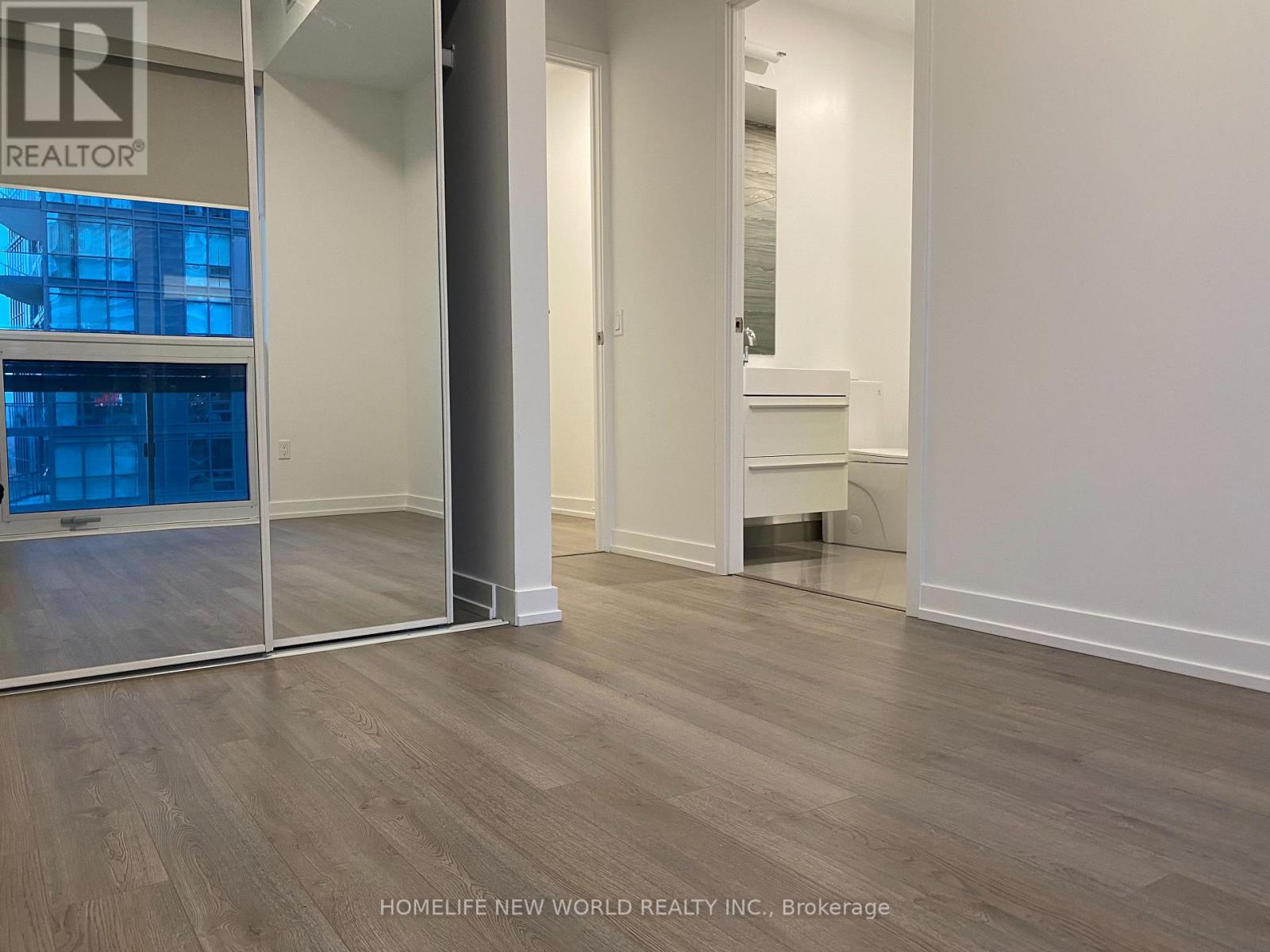 2108 - 39 Roehampton Avenue, Toronto, Ontario  M4P 0G1 - Photo 4 - C12658980