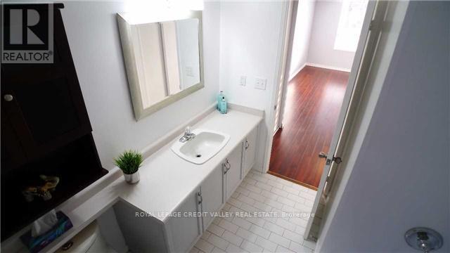 704 - 1270 Maple Crossing Boulevard, Burlington, Ontario  L7S 2J3 - Photo 18 - W12658964