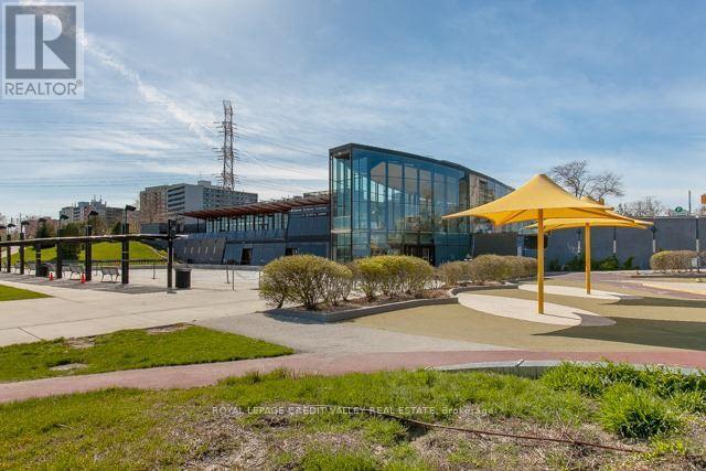 704 - 1270 Maple Crossing Boulevard, Burlington, Ontario  L7S 2J3 - Photo 26 - W12658964