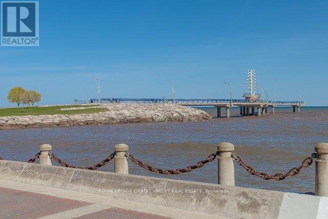 704 - 1270 Maple Crossing Boulevard, Burlington, Ontario  L7S 2J3 - Photo 27 - W12658964