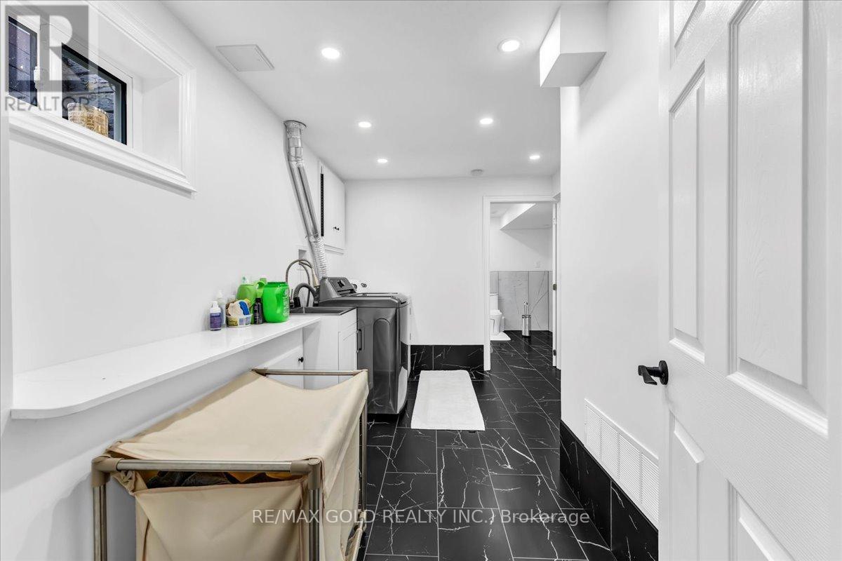 53 Dorchester Drive, Brampton, Ontario  L6T 3E2 - Photo 39 - W12658996