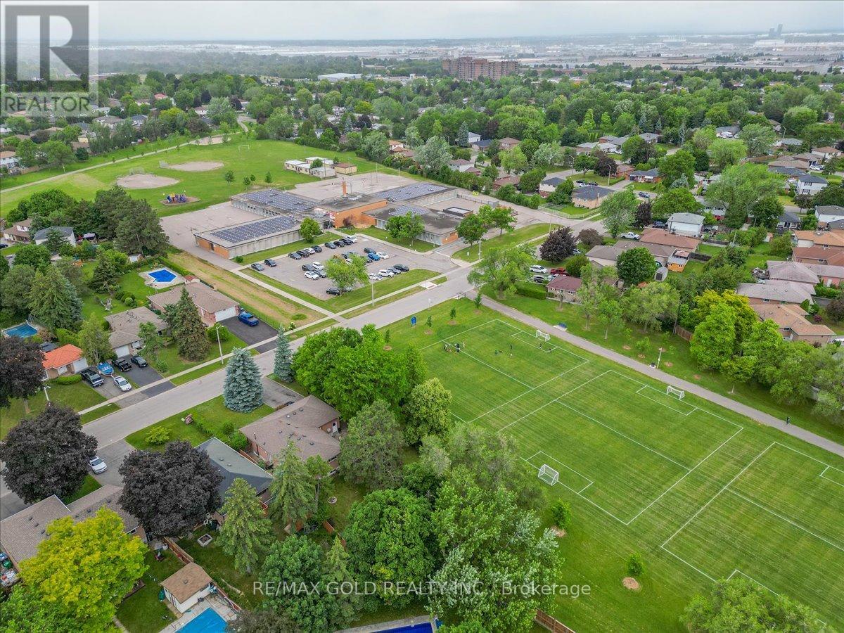 53 Dorchester Drive, Brampton, Ontario  L6T 3E2 - Photo 43 - W12658996