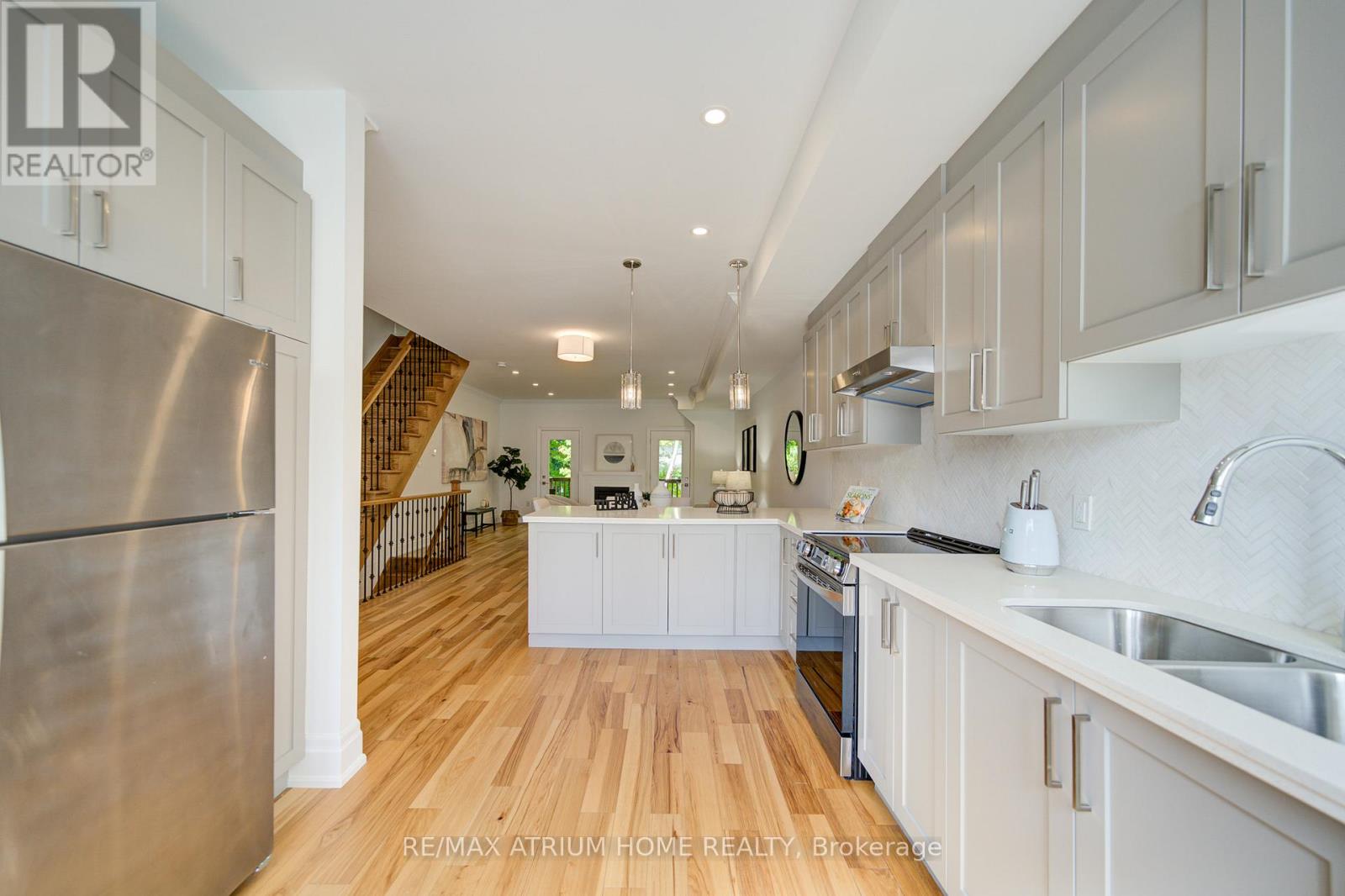 2 - 111 Wilson Street E, Hamilton, Ontario  L9B 2G7 - Photo 19 - X12658974