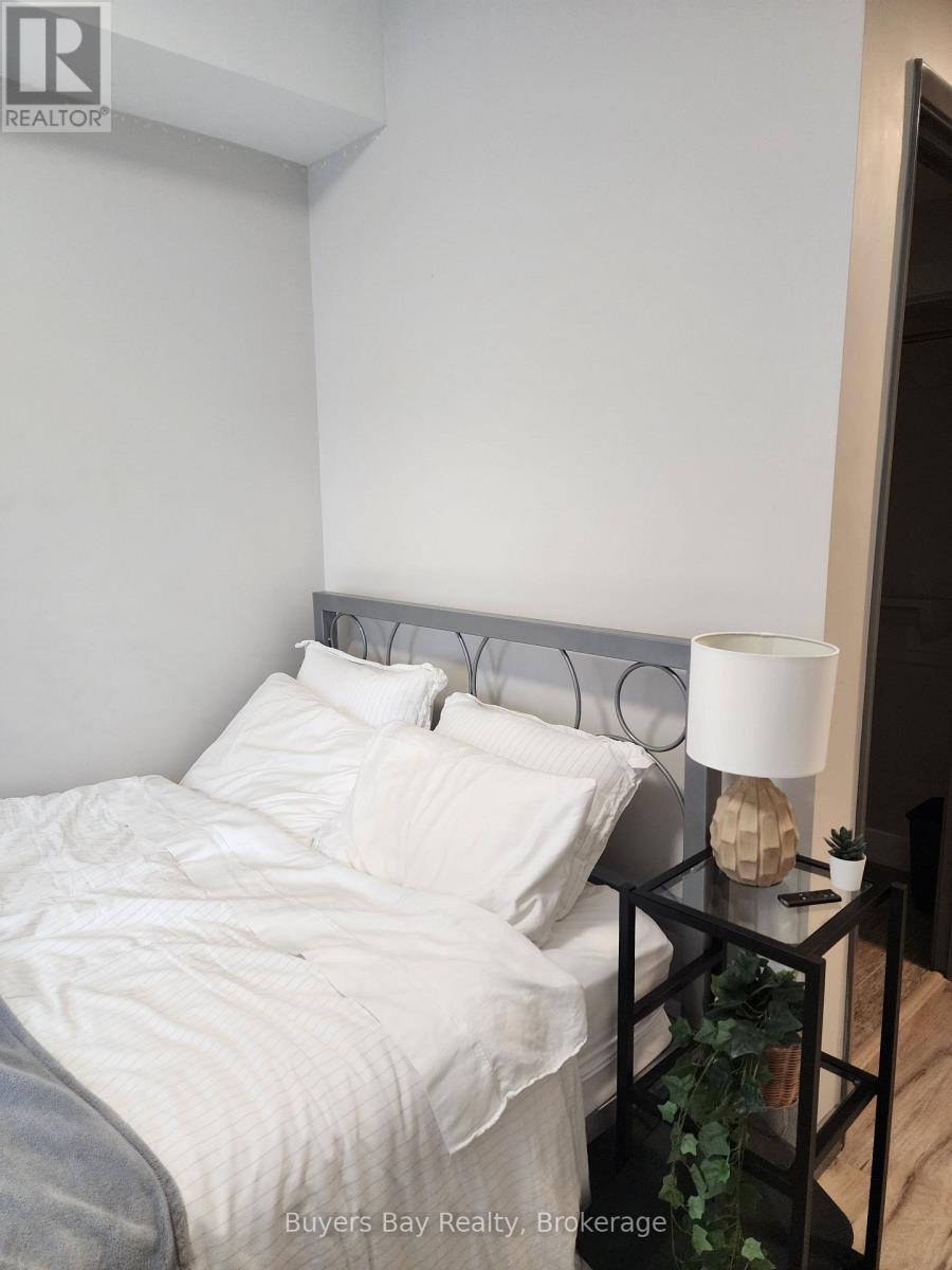 323 - 258c Sunview Street, Waterloo, Ontario  N2L 3V9 - Photo 6 - X12658978