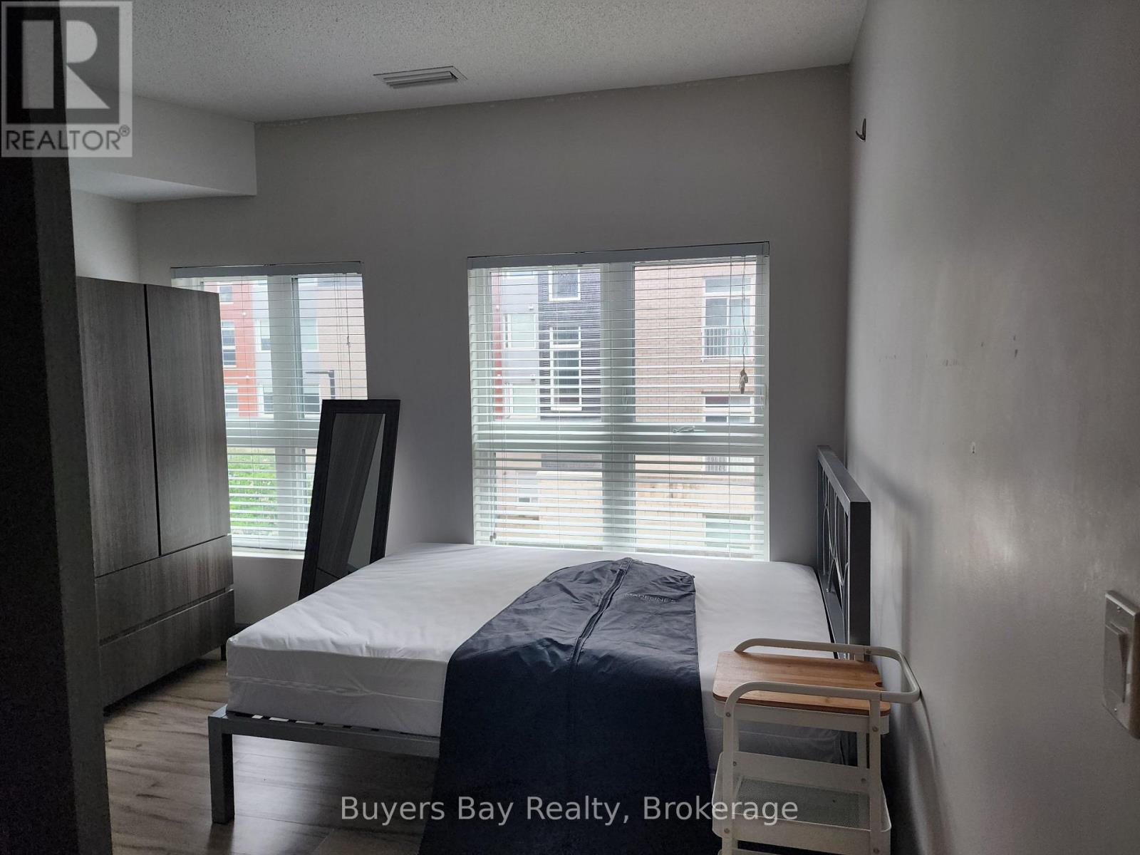 323 - 258c Sunview Street, Waterloo, Ontario  N2L 3V9 - Photo 7 - X12658978