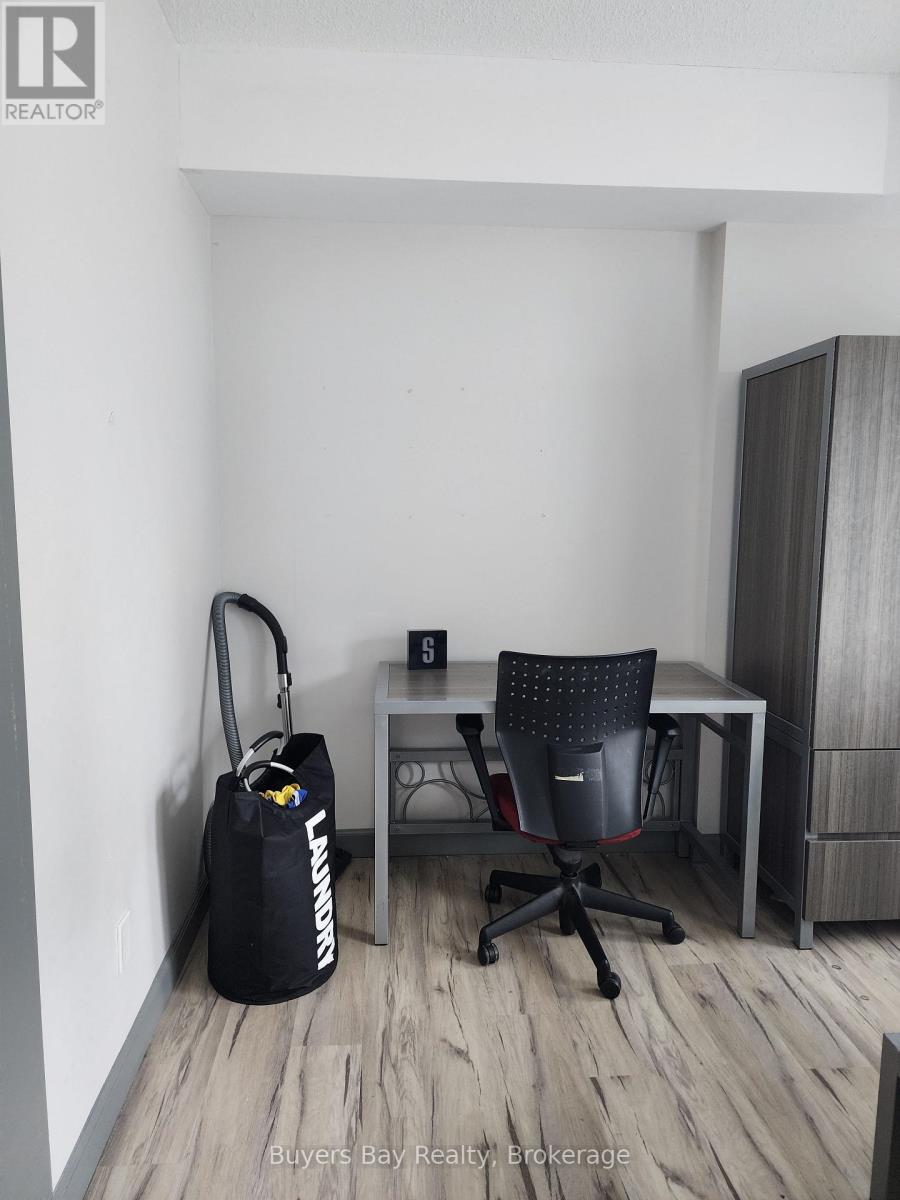 323 - 258c Sunview Street, Waterloo, Ontario  N2L 3V9 - Photo 8 - X12658978