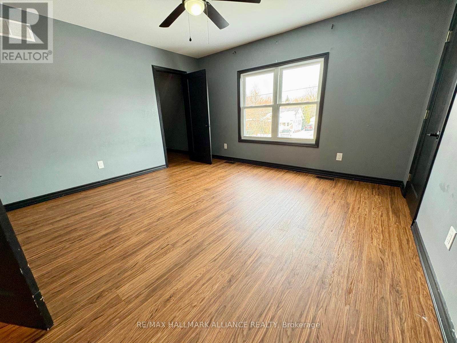 5815 Dorchester Road, Niagara Falls, Ontario  L2G 5S6 - Photo 12 - X12658992